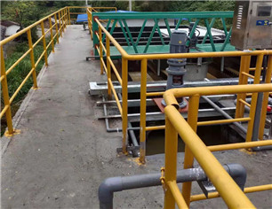 ����Ư���ٿ�Լ250��β���ˮ���óͷ���Ŀ